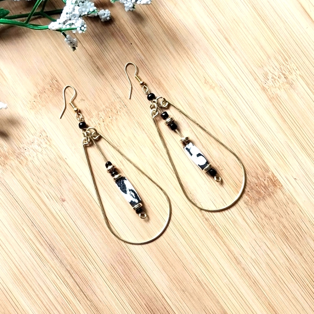 1PR Beautil Kenyan Brass Petali and Batik Earrings - Picture 5 of 5
